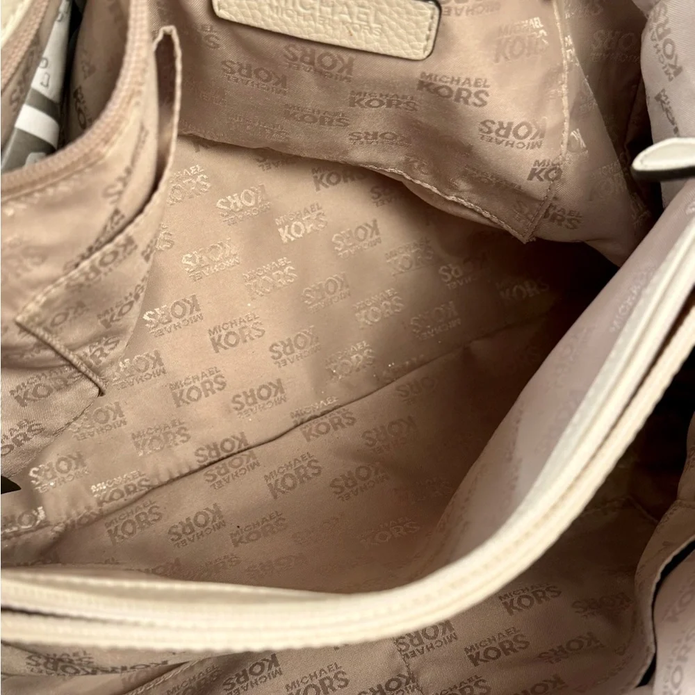Michael Kors white Hamilton‎ bag pre loved
